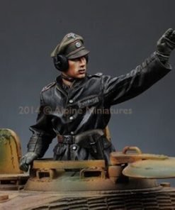Alpine Miniatures  35172   1/35 SS Panzer Commander #1