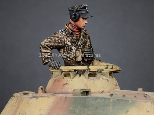 Alpine Miniatures 35188 1/35 WSS Panzer Commander #2 - Image 4