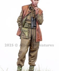 Alternative view of ALPINE MINIATURES 1/35 35327 British CW Tank Officer