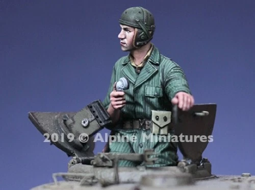 Alpine Miniatures 1/35 35270 US Tank Commander Summer