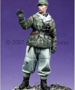 Alternative view of Alpine Miniatures 35037 1/35 Winter Panzer Crew