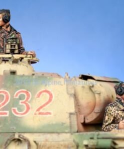Alternative view of Alpine Miniatures 35141 1/35 WSS Panzer Commander Set (2 Figures)