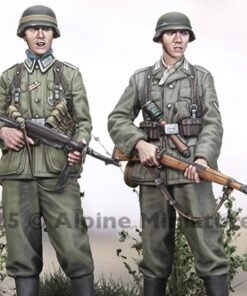 ALPINE MINIATURES 1/35 35332 German Grenadier Set (2 figures)