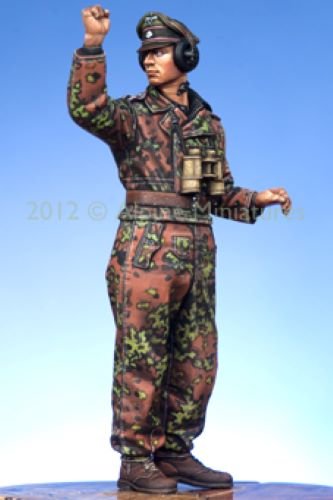 Alpine Miniatures 35139 1/35 WSS Panzer Commander #1 - Image 10