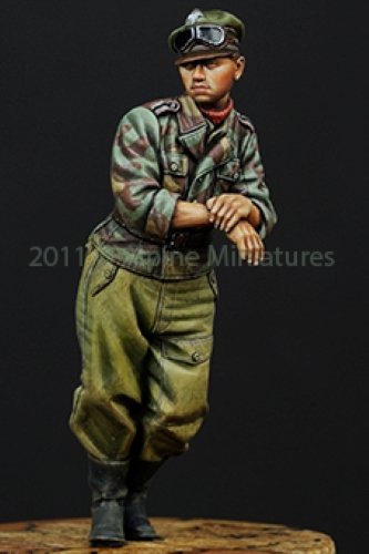 Alpine Miniatures 35145 1/35 WSS AFV Crew Leaning - Image 3