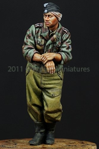 Alpine Miniatures 35145 1/35 WSS AFV Crew Leaning - Image 4