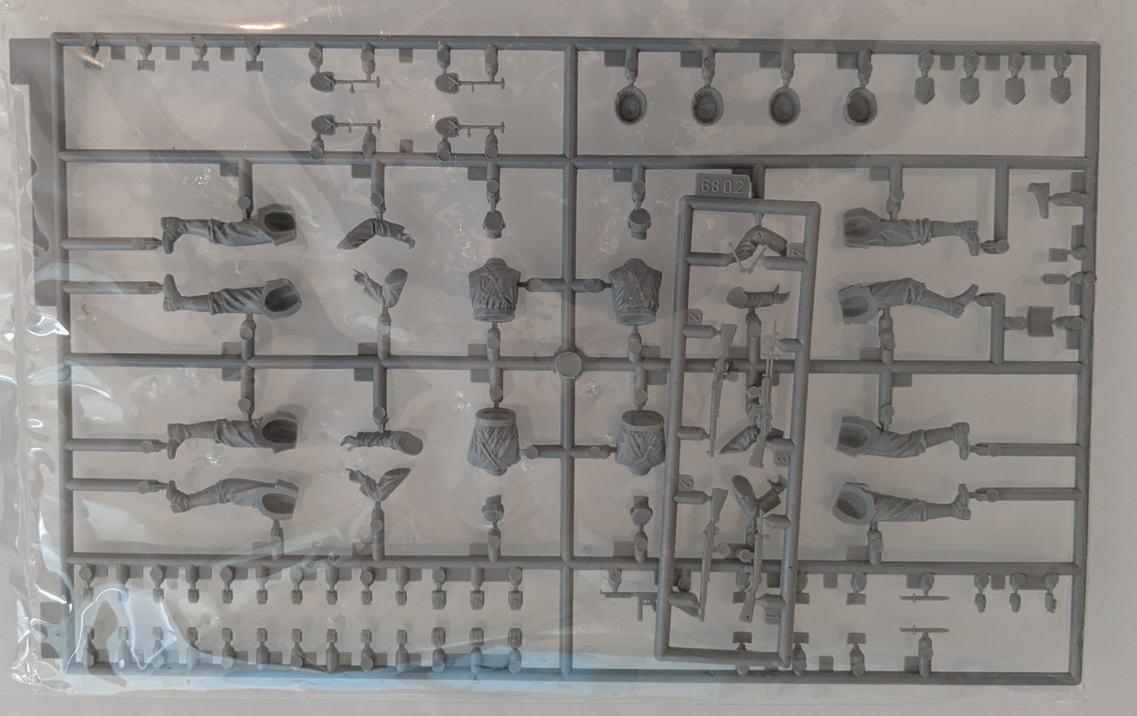 Dragon 6496 1/35 T19 - 105mm Howitzer Motor Carriage upgrade version w/figures - Image 4