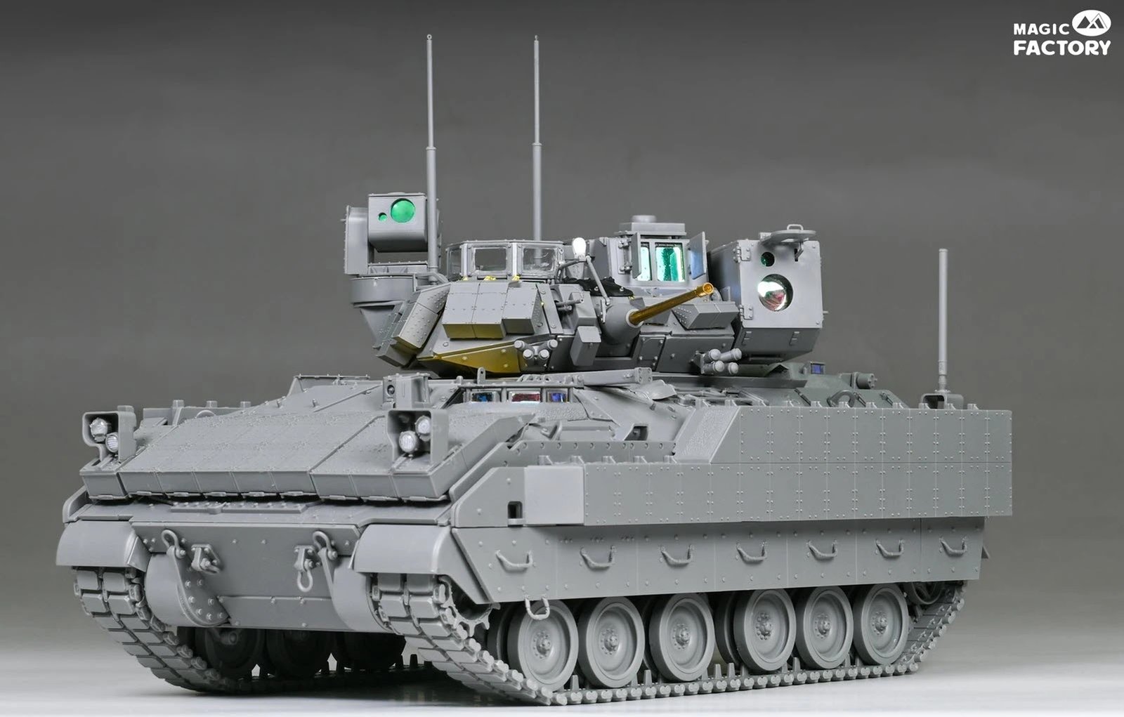 Magic Factory 2006 1/35 M7A3 BFIST Bradley Fire Support Team Vehicle - Image 2