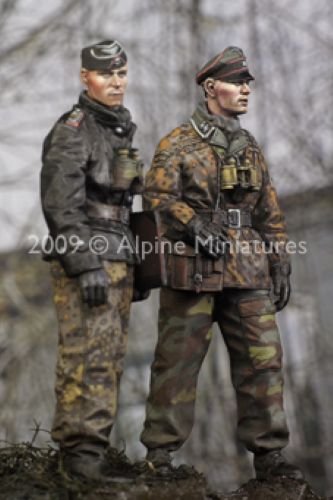 Alpine Miniatures 35077 1/35 LAH Officers in the Ardennes Set (2 figures) - Image 3