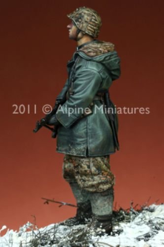 Alpine Miniatures 35111 - 1/35 WSS Grenadier Late War #1 - Image 5