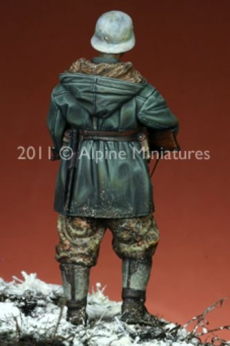 Alpine Miniatures 35111 - 1/35 WSS Grenadier Late War #1 - Image 8