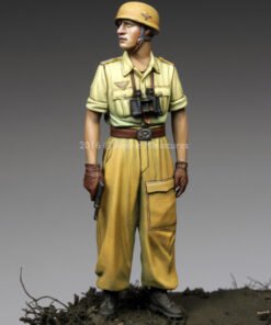 Alternative view of Alpine Miniatures 35220 - 1/35 Officer 1st FJ Div in Italy