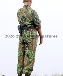 ALPINE MINIATURES 35337 1/35 WSS Panzer Crew - Image 8