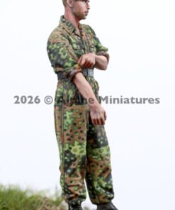 ALPINE MINIATURES 35337 1/35 WSS Panzer Crew - Image 9
