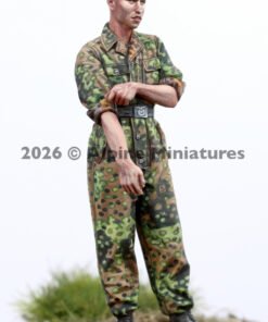 ALPINE MINIATURES 35337 1/35 WSS Panzer Crew - Image 10