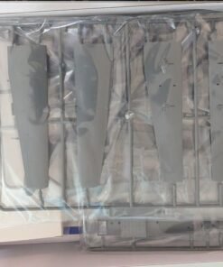 Great Wall Hobby L1011 - 1:144 C-130H Hercules (BOX DAMAGE) - Image 3